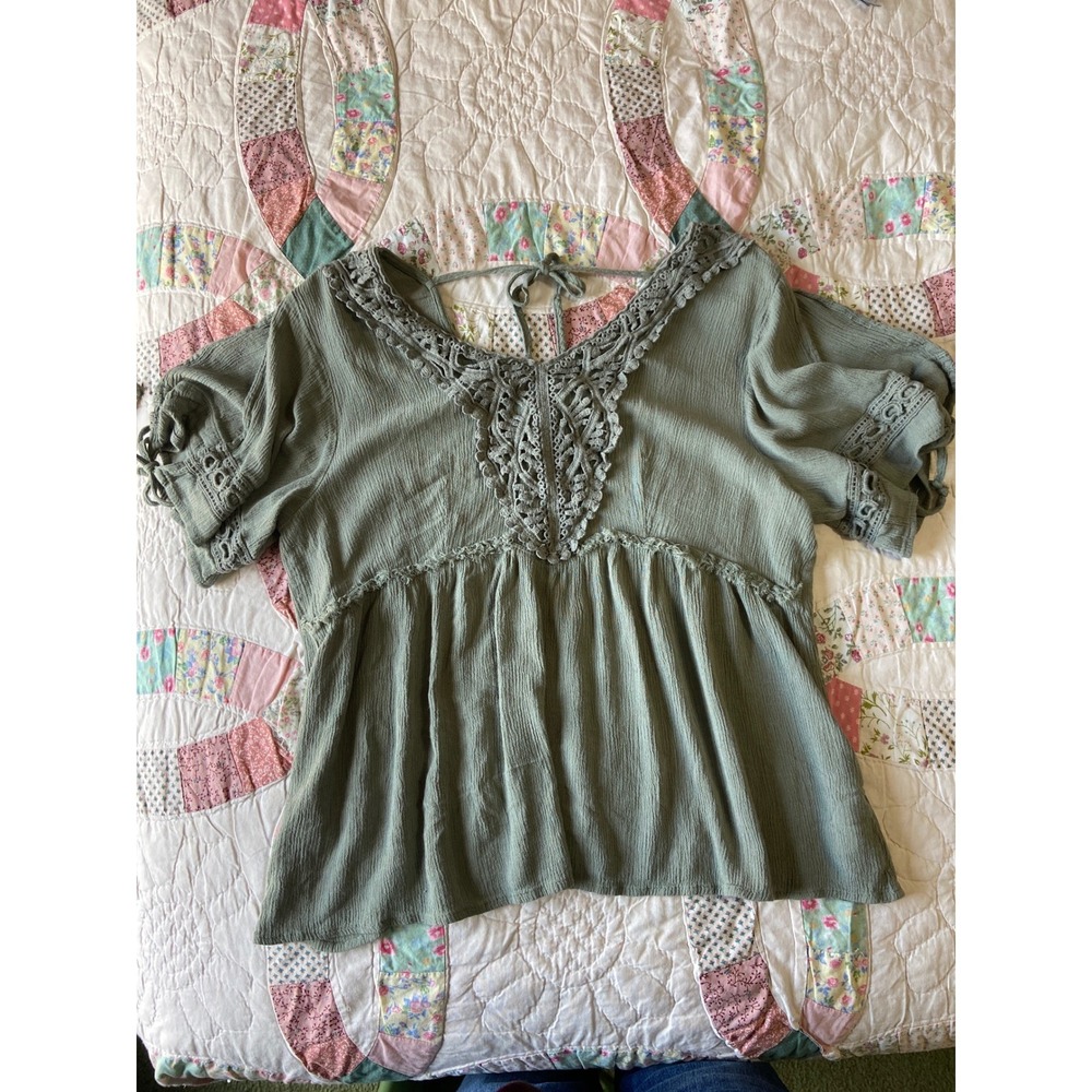 Maurices Sage Green Crochet Lace Babydoll Blouse Cold Shoulder Boho Top Large